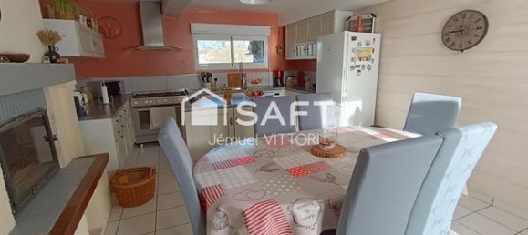 6 bedrooms House in Mayenne, France No. 305705 8