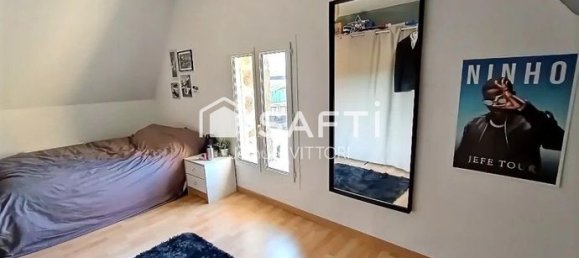 6 bedrooms House in Mayenne, France No. 305705 11