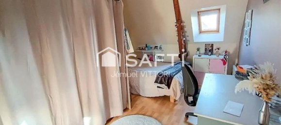 6 bedrooms House in Mayenne, France No. 305705 14