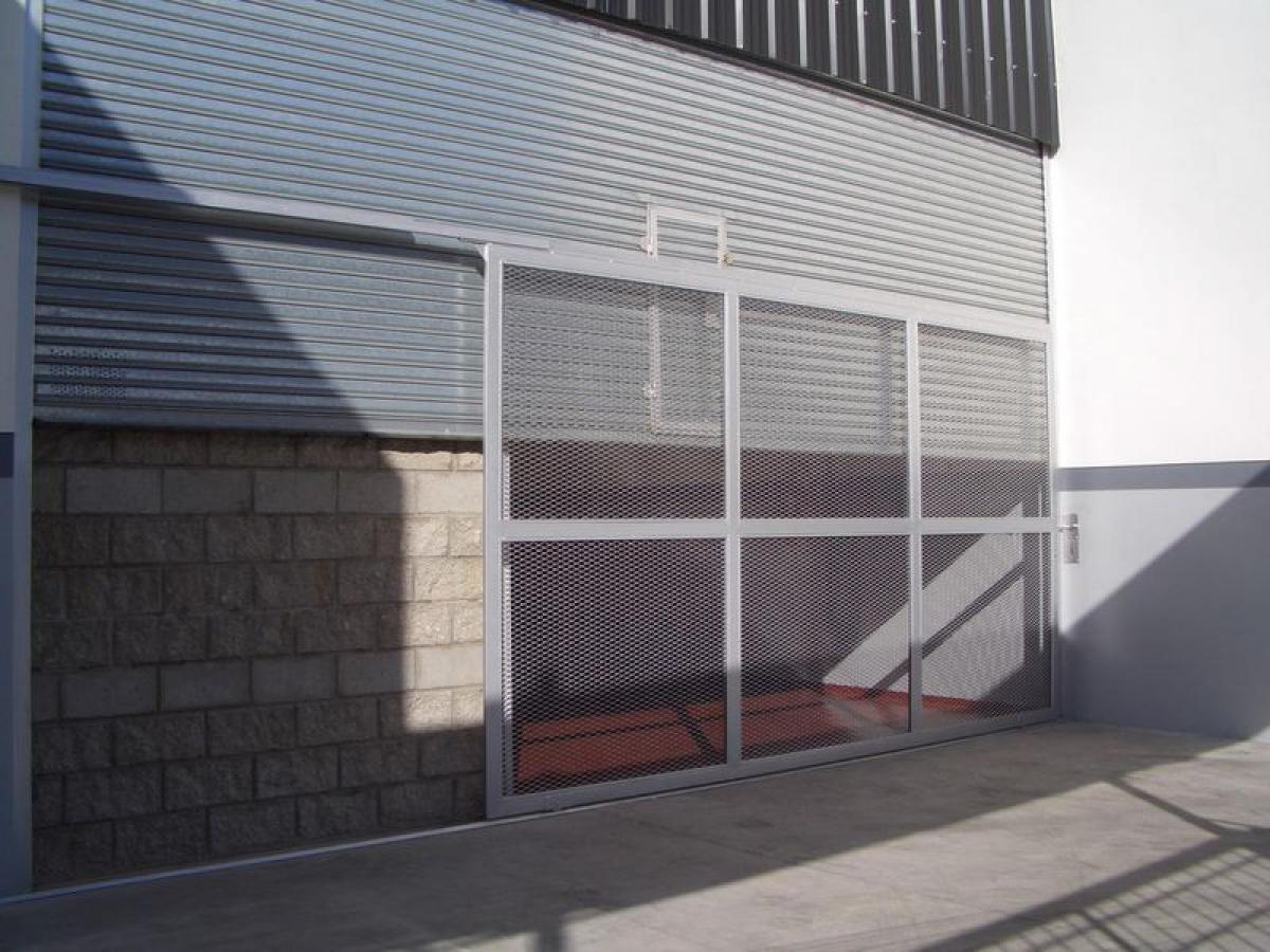 Propiedad comercial en Vicente López, Argentina No. 28122