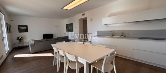 4 bedrooms Apartment in Bergamo, Italy No. 364765 13