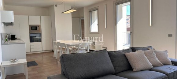 4 bedrooms Apartment in Bergamo, Italy No. 364765 2