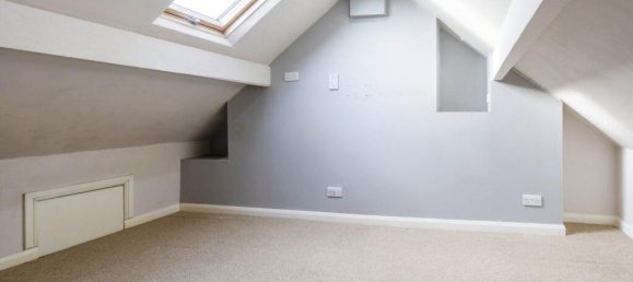 House in Bradford, United Kingdom No. 2593 11