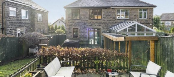 House in Bradford, United Kingdom No. 2593 15