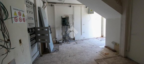 Gewerbliche Immobilie in San Zenone al Lambro, Italy 165m², Nr. 116565 4