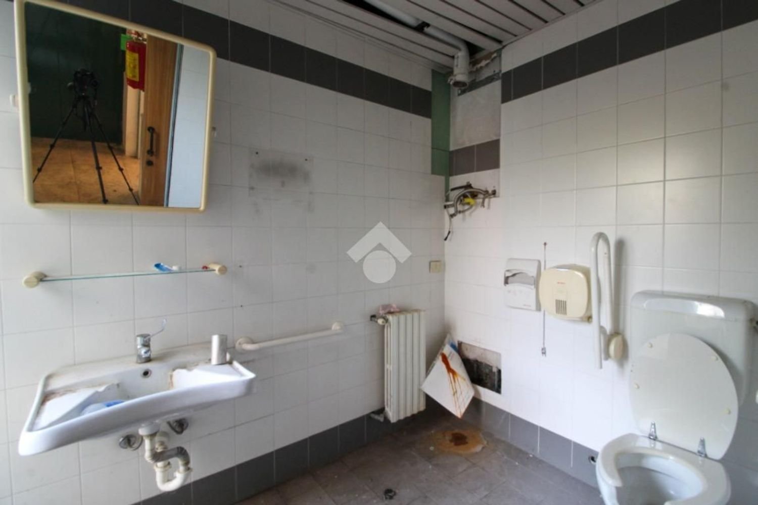Gewerbliche Immobilie in San Zenone al Lambro, Italy 165m², Nr. 116565