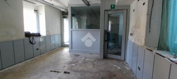 Gewerbliche Immobilie in San Zenone al Lambro, Italy 165m², Nr. 116565 9