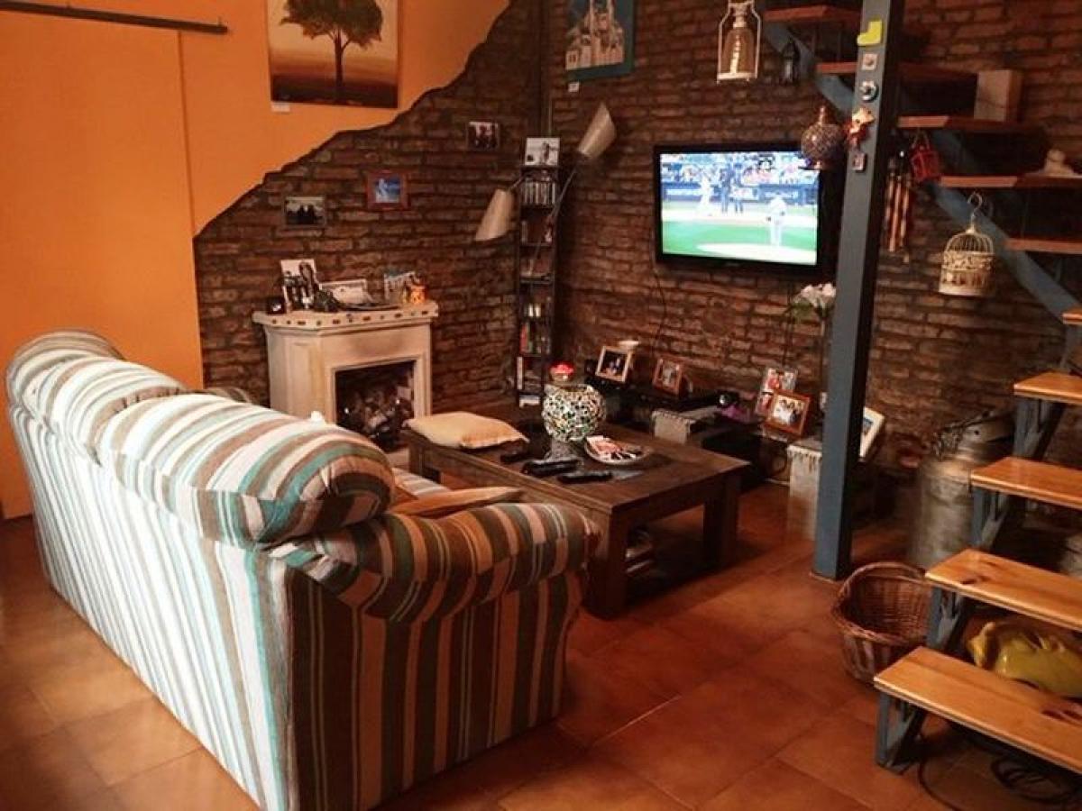 3 bedrooms House in Buenos Aires, Argentina No. 76111