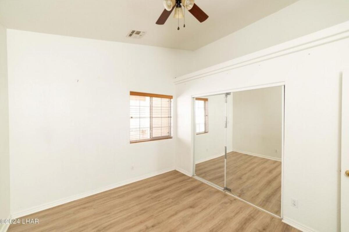 3 bedrooms House in Bullhead City, USA No. 380795