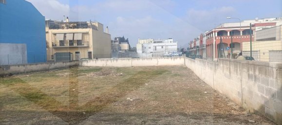 5 rooms House in San Vito dei Normanni, Italy No. 33914 2