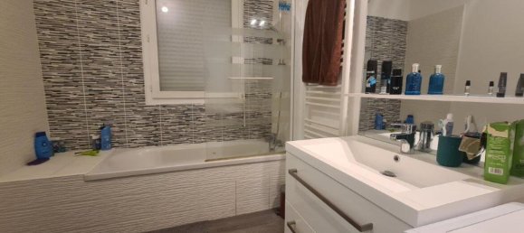 3 Schlafzimmer Wohnung in Chambray-les-Tours, France, Nr. 250303 5