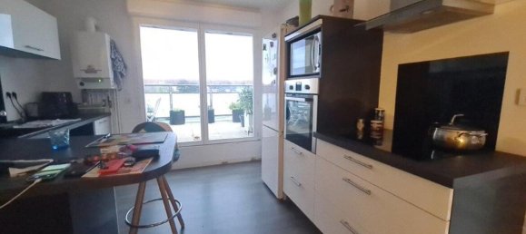 3 Schlafzimmer Wohnung in Chambray-les-Tours, France, Nr. 250303 2