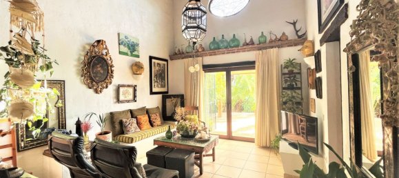 2 bedrooms House in Estepona, Spain No. 123517 9