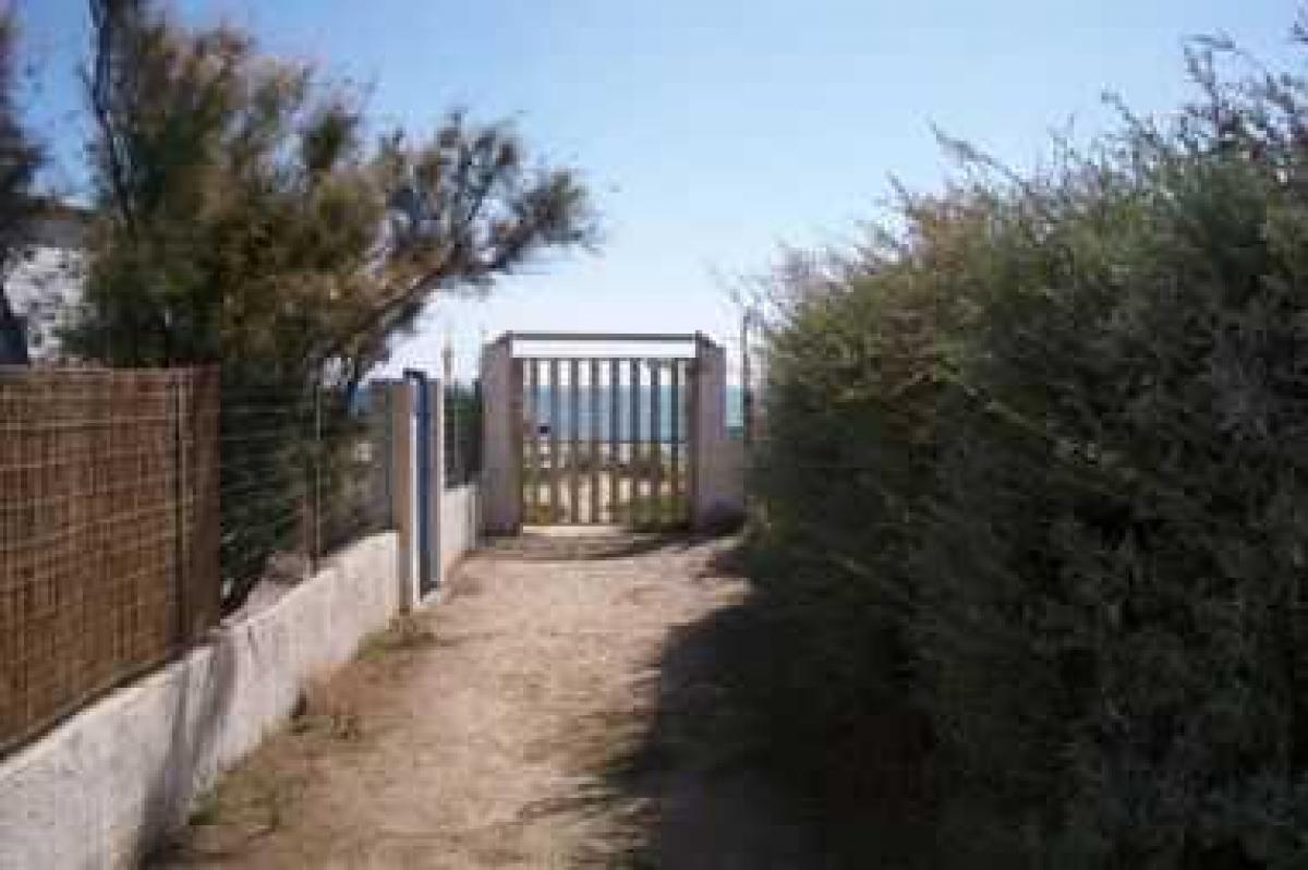 2 bedrooms Condo in Frontignan, France No. 33979