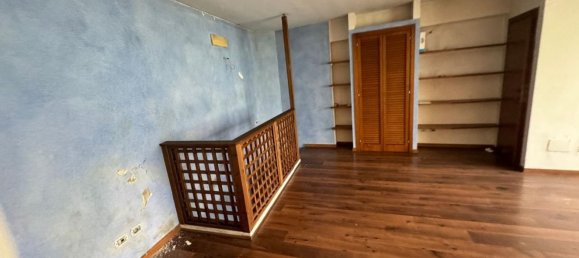 122m² Office in Perugia, Italy No. 168288 24