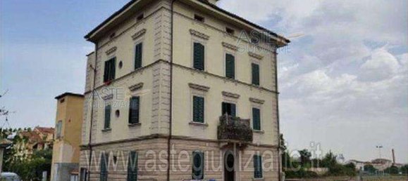 4 rooms Apartment in Santa Croce sull'Arno, Italy No. 197275 2
