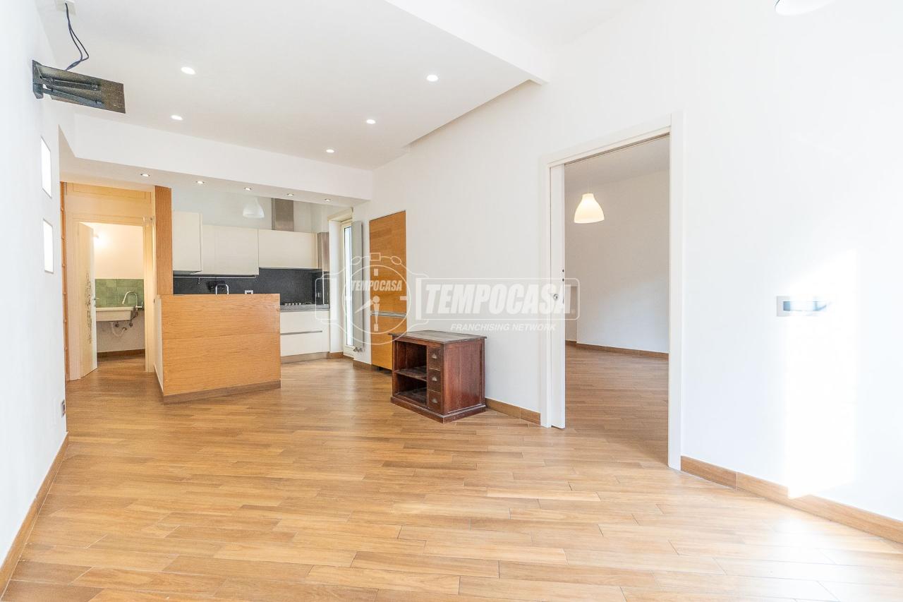 3غرفة شقة في Rome, Italy رقم 14791