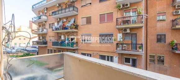 3غرفة شقة في Rome, Italy رقم 14791 12