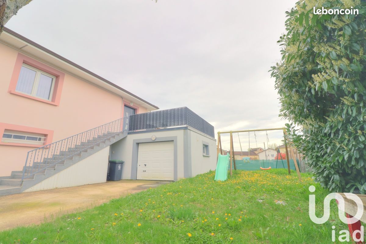 Apartamento de 4 dormitorios en Toul, France No. 76078