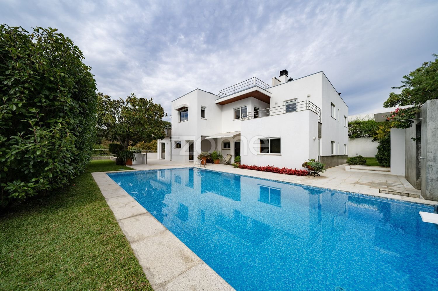 Дом с 6 спальнями в Брага, Португалия № 132694