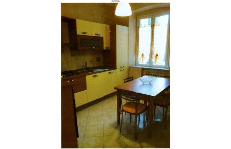 Apartamento de 5 divisões em Genoa, Italy N.º 253192