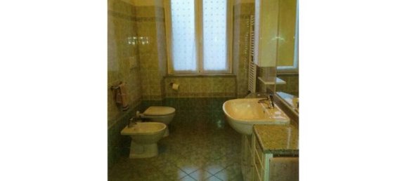 Apartamento de 5 divisões em Genoa, Italy N.º 253192 2