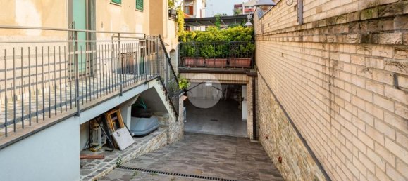 4 rooms Apartment in Bollate, Italy No. 58796 17