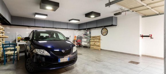 4 rooms Apartment in Bollate, Italy No. 58796 18