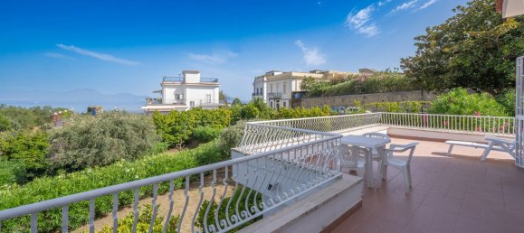 5 rooms Villa in Naples, Italy No. 353355 7