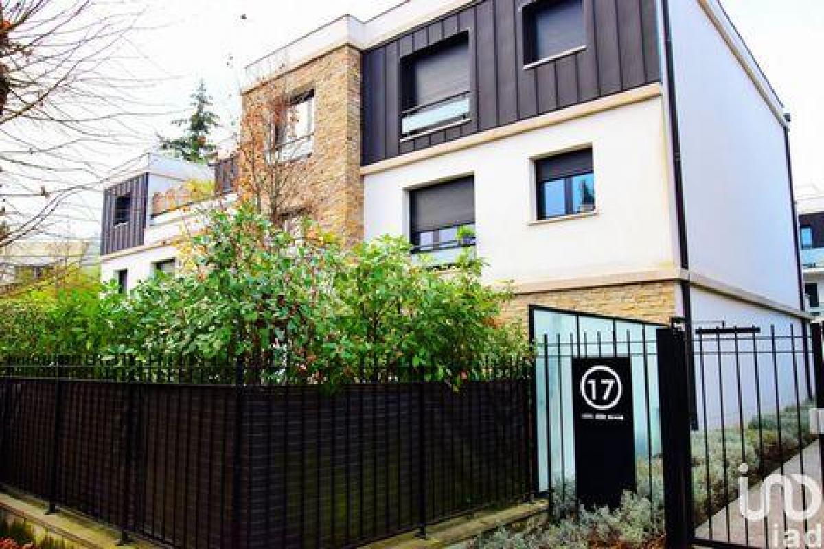 Studio à condo à Gagny, France No. 35040