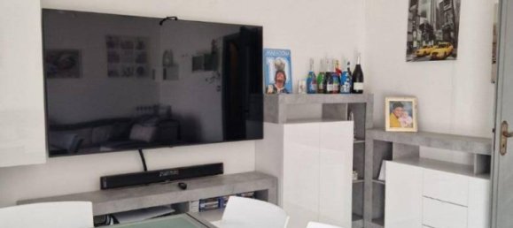 2 Schlafzimmer Wohnung in Imperia, Italy, Nr. 270179 3