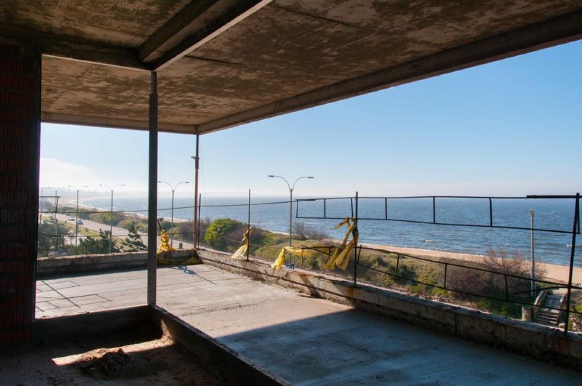 3 bedrooms Apartment in Maldonado, Uruguay No. 12001