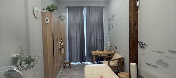 40m² Commercial property in Santander, Spain No. 188488 3