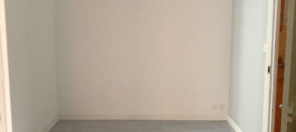 Apartamento de 3 dormitorios en Pontivy, France No. 40780 9