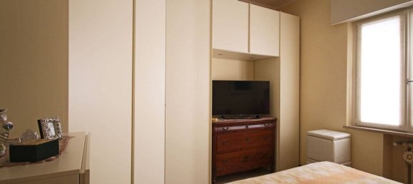 3 rooms Apartment in Parma, Italy No. 298919 12