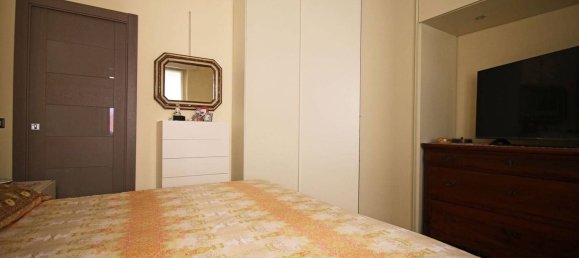 3 rooms Apartment in Parma, Italy No. 298919 13