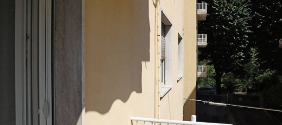 3 rooms Apartment in Parma, Italy No. 298919 10