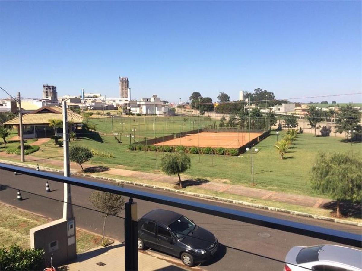 Casa de 4 dormitorios en Sao Paulo, Brazil No. 468571