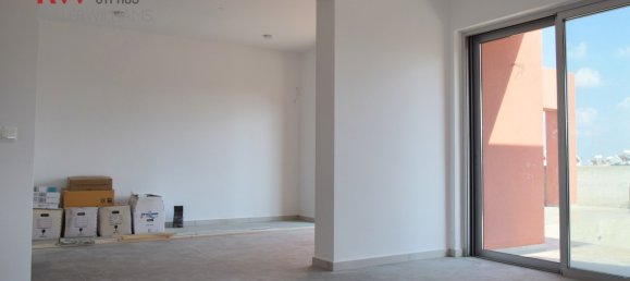 Вилла с 4 спальнями в Паралимни, Кипр № 26894 10