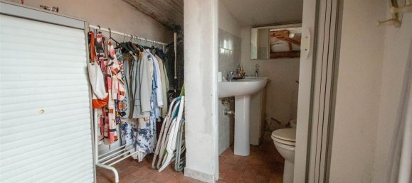 6 bedrooms Apartment in Cecina, Italy No. 311065 9