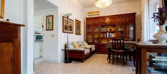 6 bedrooms Apartment in Cecina, Italy No. 311065 2