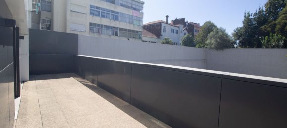 3 bedrooms Apartment in Porto, Portugal No. 130145 23