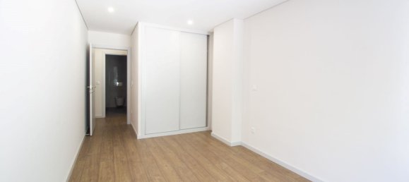 3 bedrooms Apartment in Porto, Portugal No. 130145 24