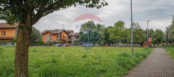 2 rooms Apartment in Brusaporto, Italy No. 290140 21