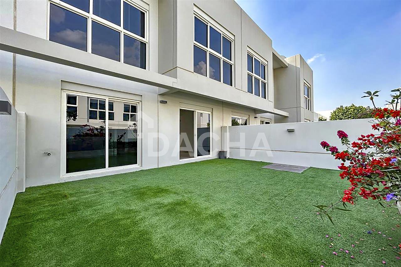 3 bedrooms Townhouse in Mudon, UAE No. 27672