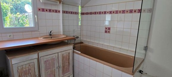 2 bedrooms House in Saint-Molf, France No. 285439 4