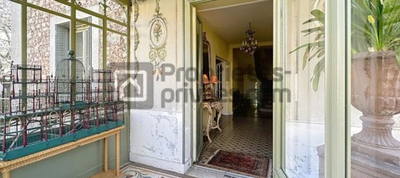Villa de 7 dormitorios en Brie-Comte-Robert, France No. 336397 3