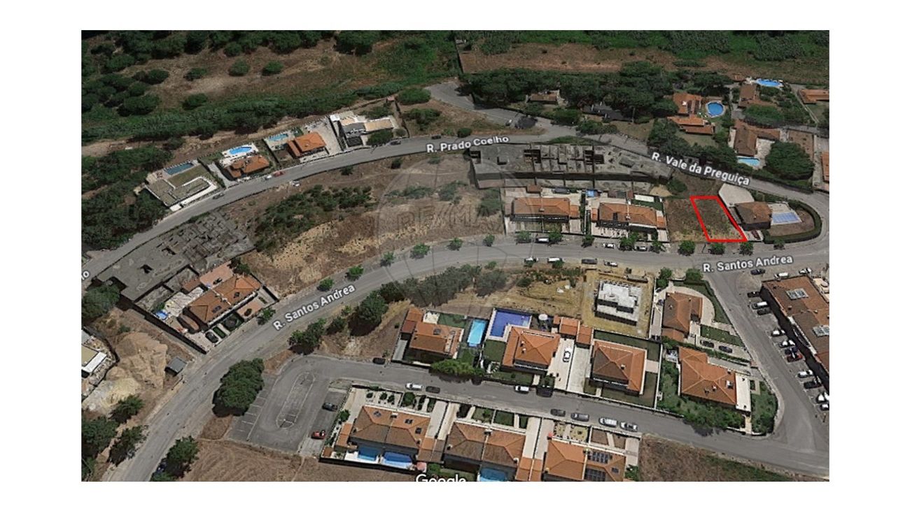  Land in Sesimbra, Portugal No. 75102