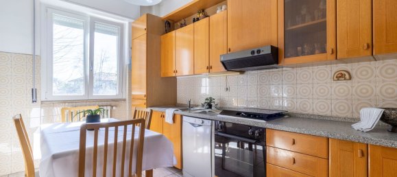 Apartamento de 4 habitaciónes en Mariano Comense, Italy No. 294876 12