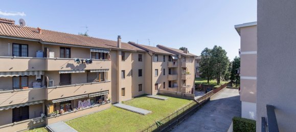 Apartamento de 4 habitaciónes en Mariano Comense, Italy No. 294876 22